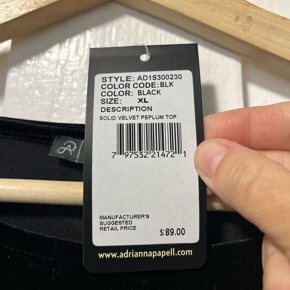 NWT Adrianna Papell short sleeve Velvet and lace blouse size large - Picture 4 of 7